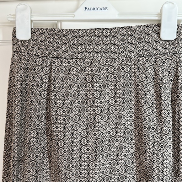 Henri Bendel Skirt NWOT Vintage Gorgeous tan and black pattern - fully lined - Picture 3 of 12